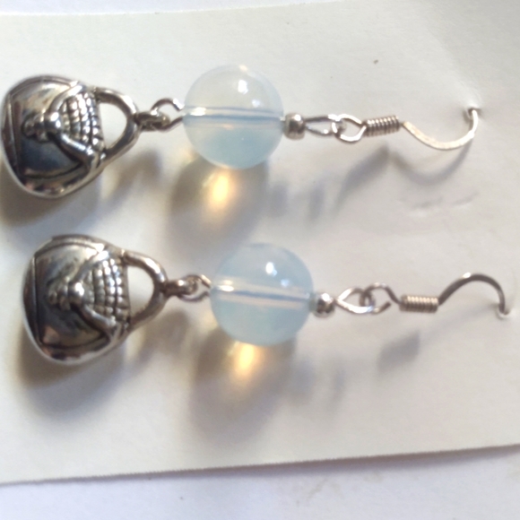 Handmade Beaded Earrings! Different colors and lengths. Prices listed $5-$10 - Picture 3 of 13